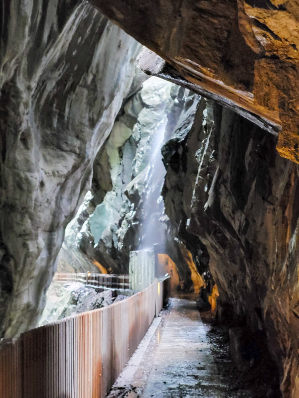 Taminaschlucht @ Bad Ragaz, Zwitserland Taminaschlucht @ Bad Ragaz, Zwitserland